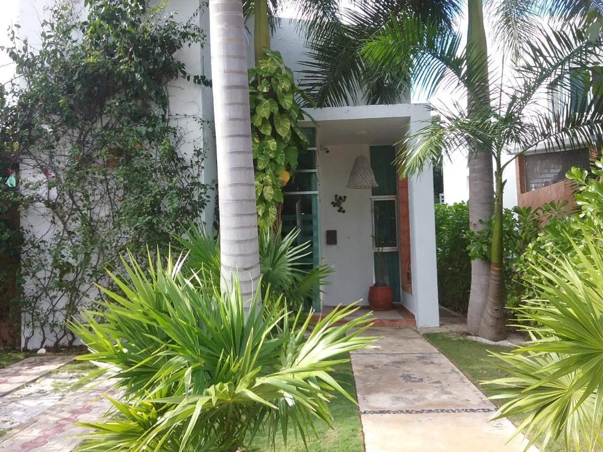 Bed and Breakfast Casa Rioja Playacar Плая-дель-Кармен Экстерьер фото